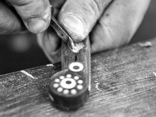 ハンドメイド柄のスカルペリアナイフ